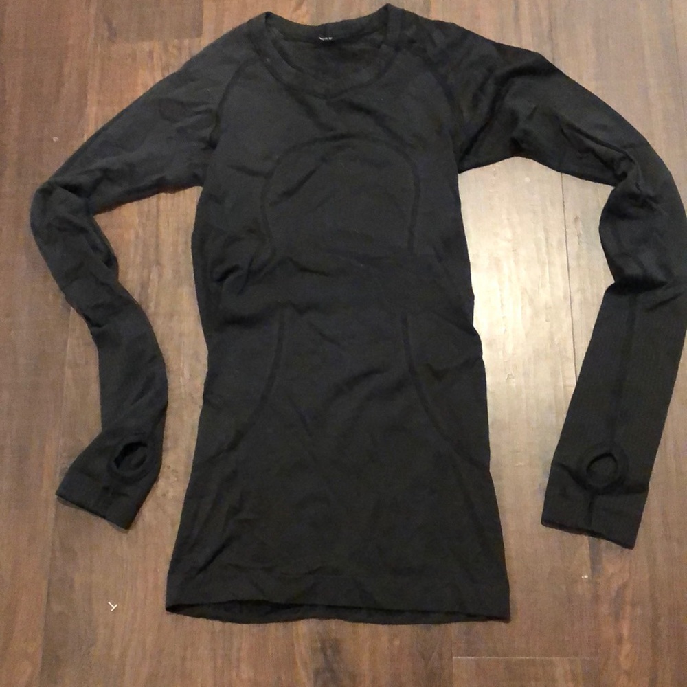 Lululemon Long sleeve top